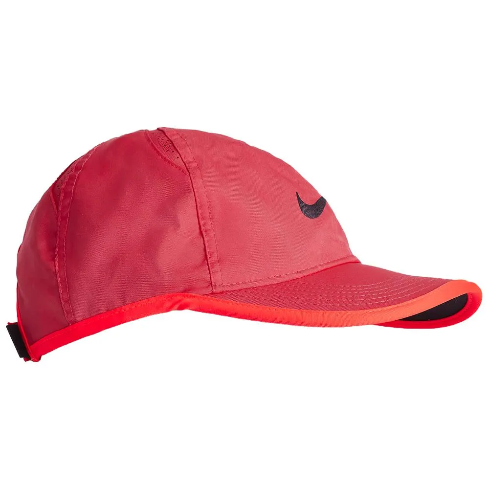 Nike Junior Featherlight Club Hat - Aster Pink/Hot Punch