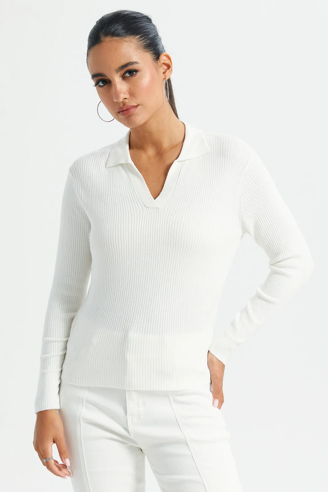 Women Ivory Collared Long Sleeves Pullover